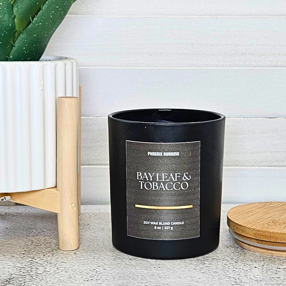 Bay Leaf &amp; Tobacco Candle